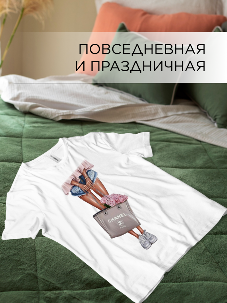 Футболка белая оверсайз с принтом Шанель