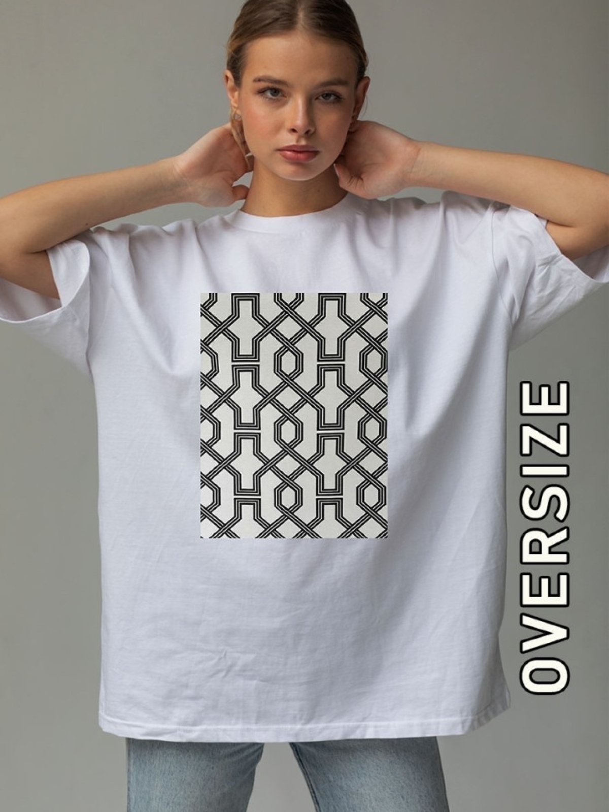 Футболка оверсайз женская белая геометрия Футболка оверсайз женская белая геометрия
