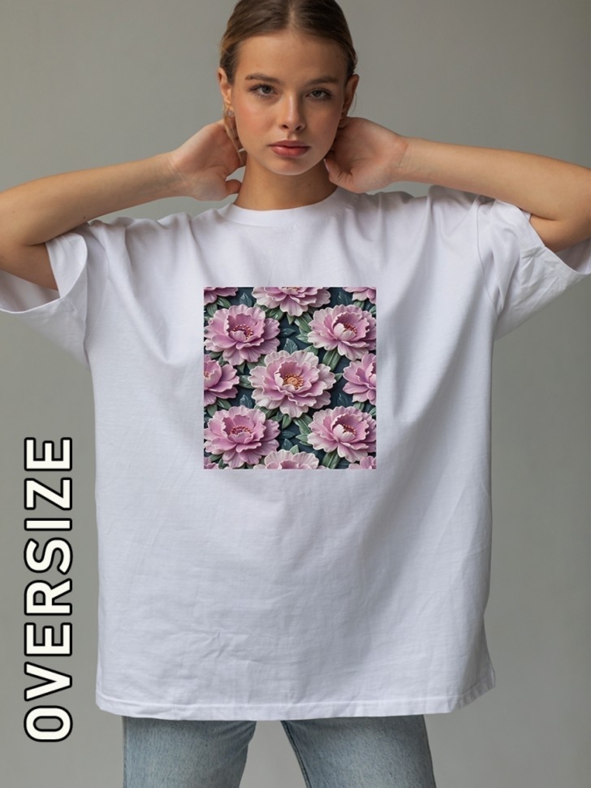 Футболка женская белая с принтом розовые цветы Футболка женская белая с принтом розовые цветы