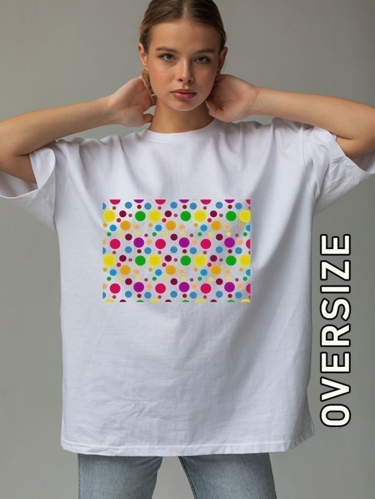 Футболка оверсайз женская белая с принтом цветные горошины