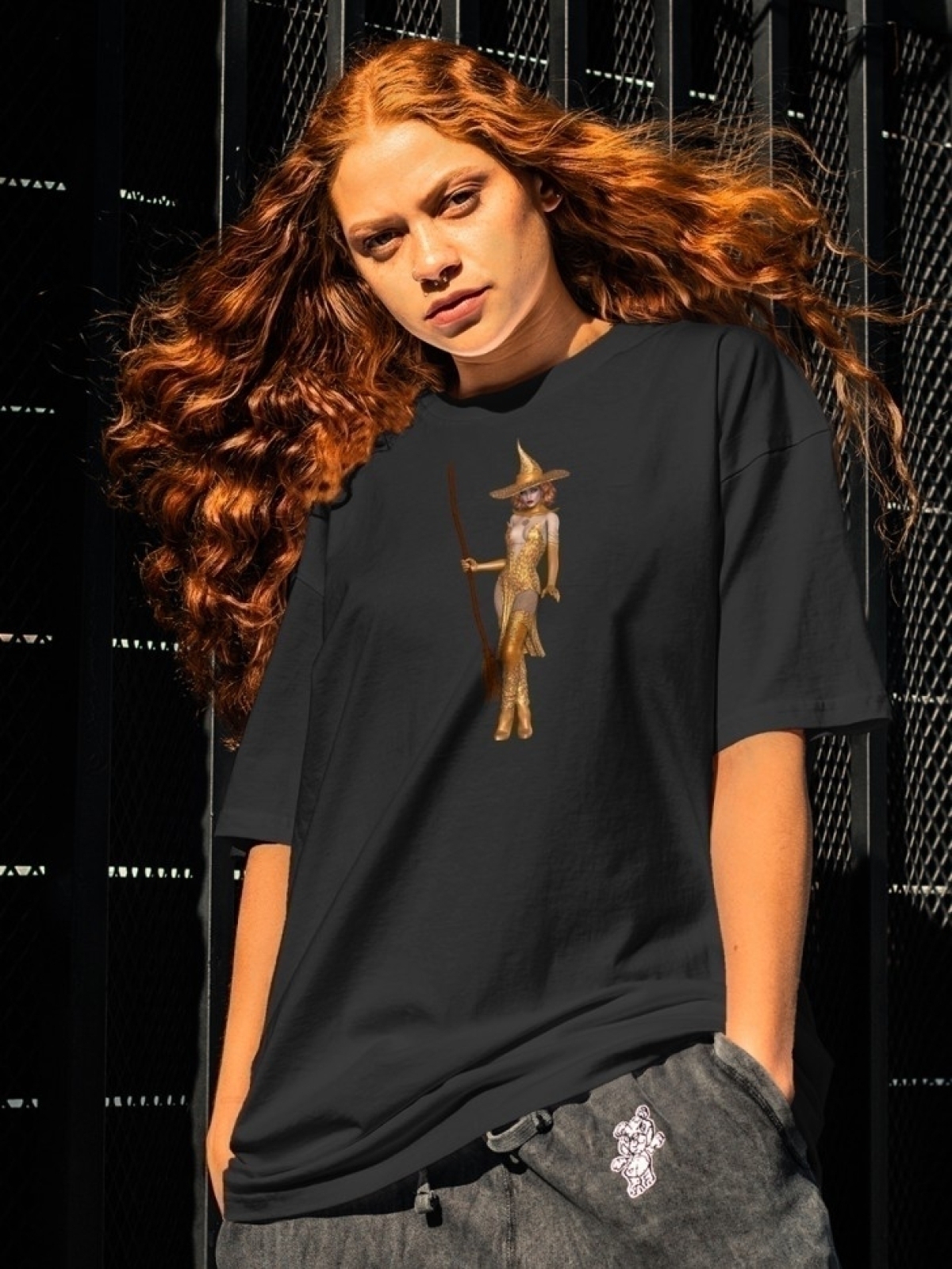 Футболка оверсайз принтом ведьма 4