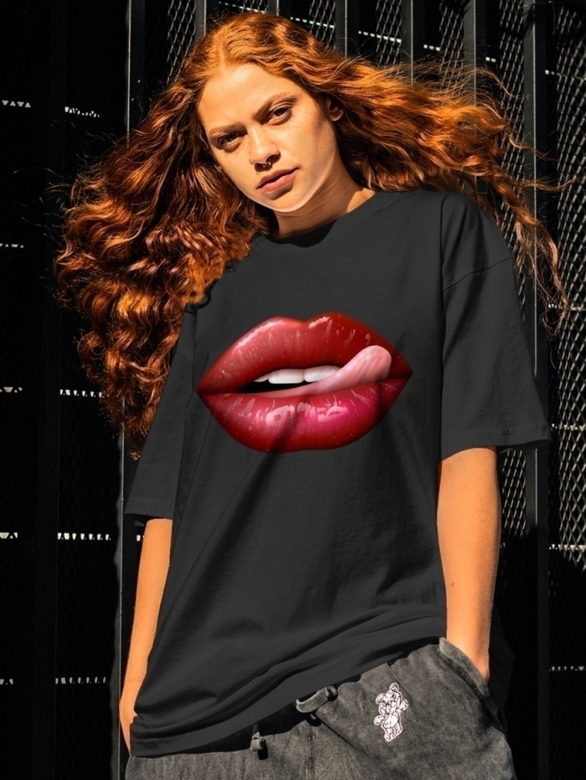 Футболка оверсайз с принтом губы 3 Футболка оверсайз с принтом губы 3
