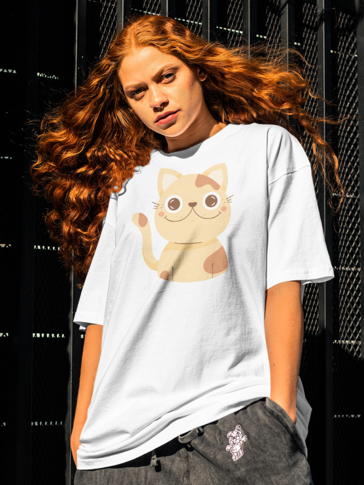 Футболка оверсайз с принтом кошка Футболка оверсайз с принтом кошка