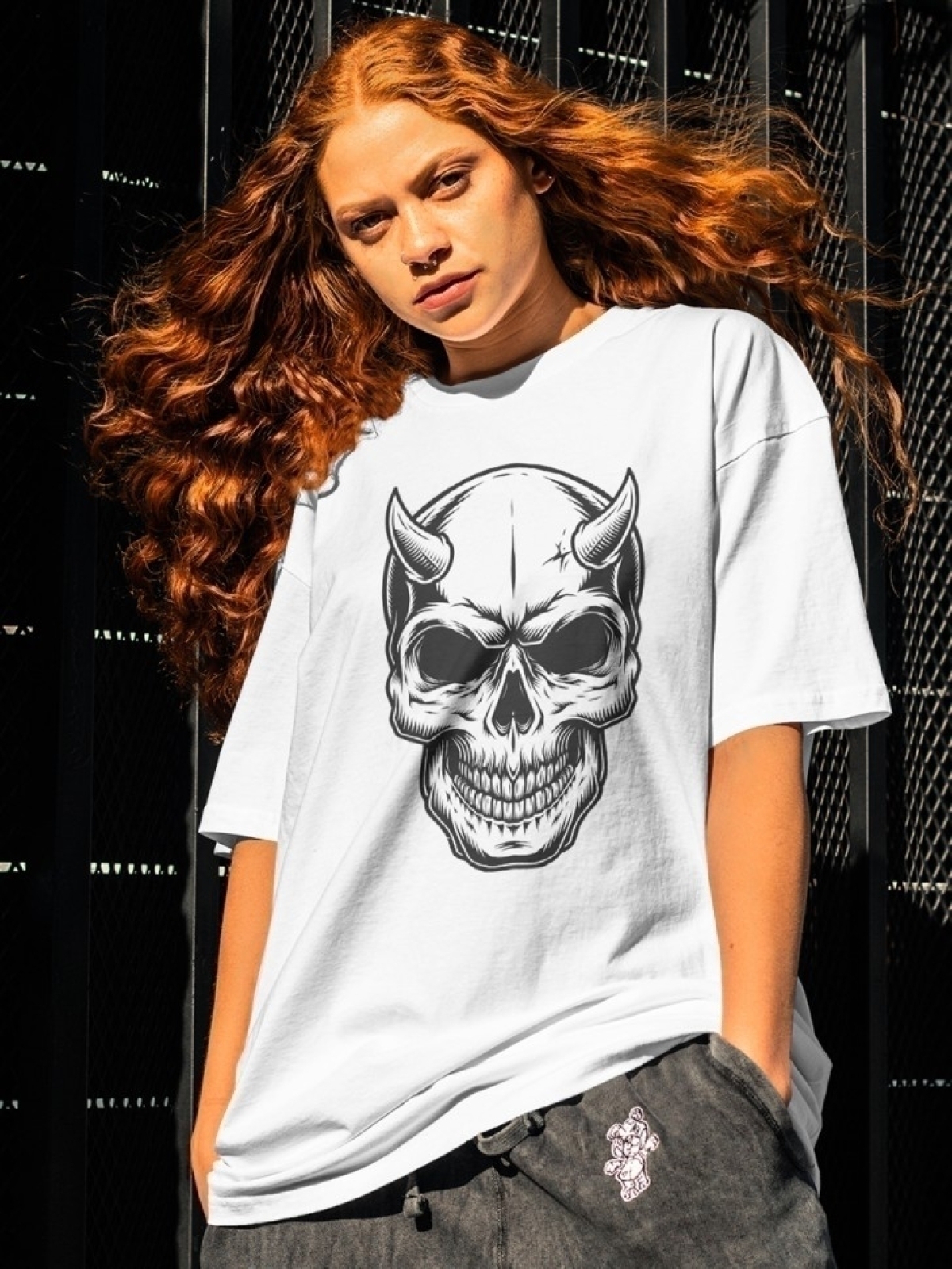 Футболка оверсайз с принтом череп с рогами Футболка оверсайз с принтом череп с рогами