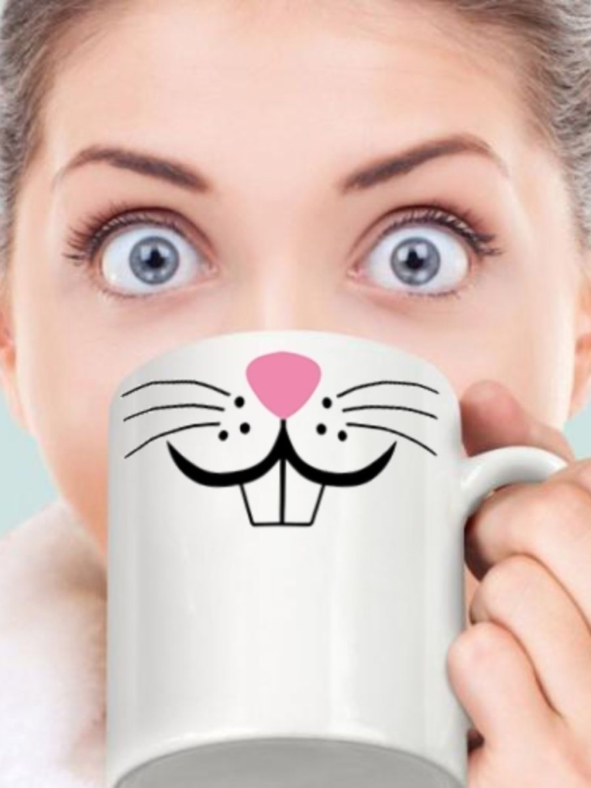 Кружка хамелеон с приколом мордочка зайки