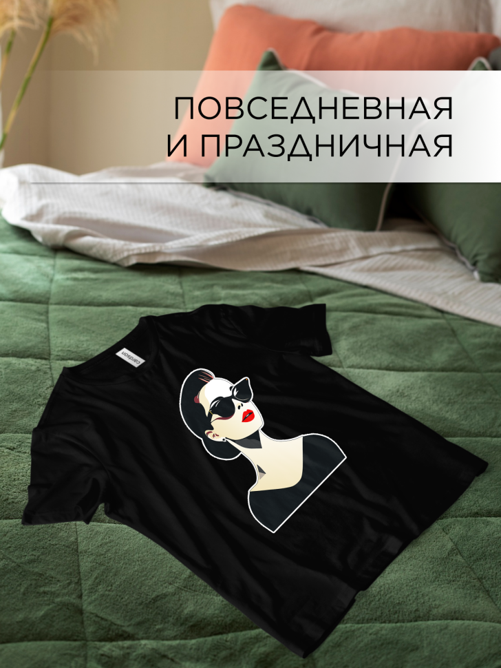 Футболка оверсайз с принтом Девушка в очках 6 черная